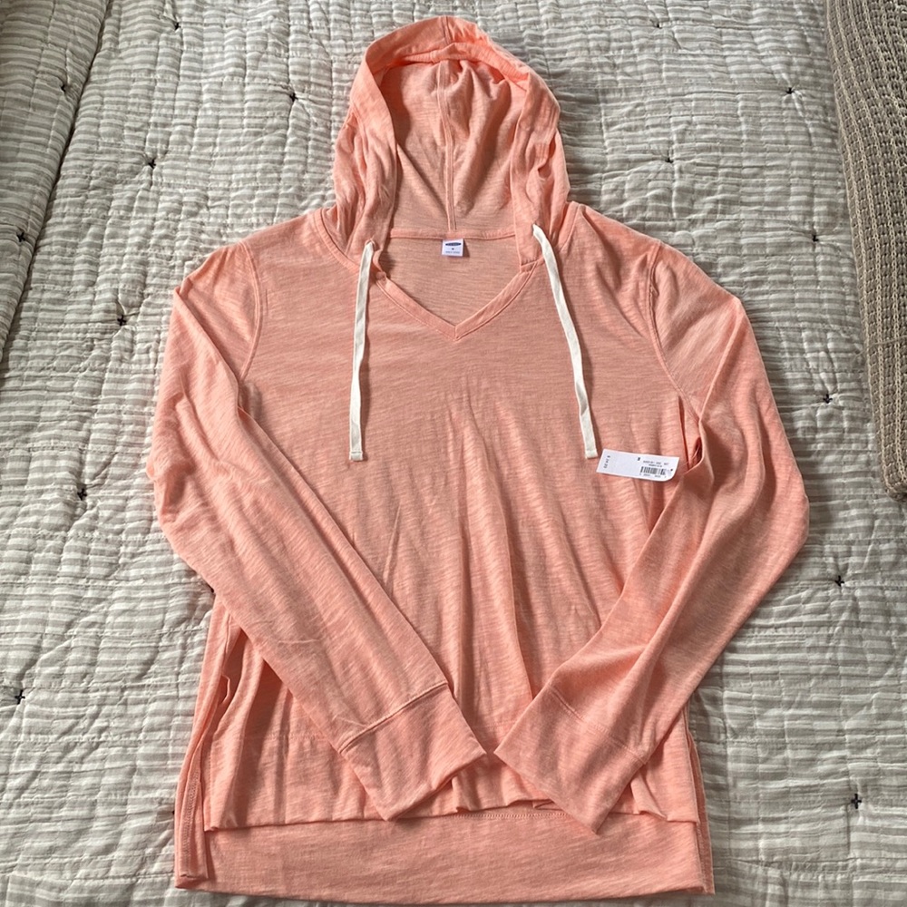 Light pullover sweatshirt
